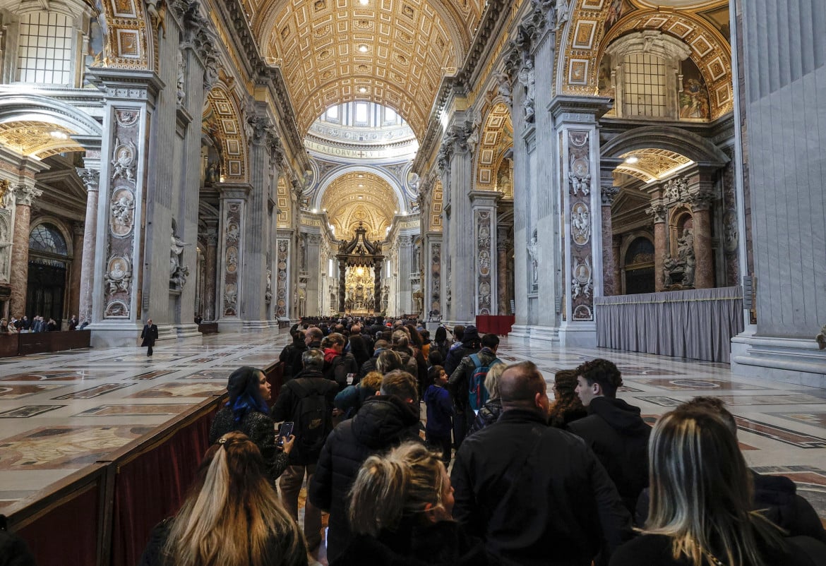 Per Ratzinger, in Italia sarà lutto nazionale. In Vaticano no