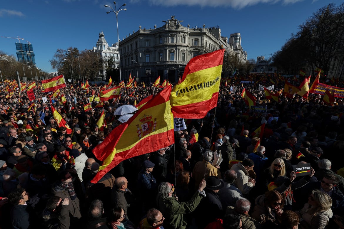 La manifestazione delle destre in piazza a Madrid, foto Getty Images