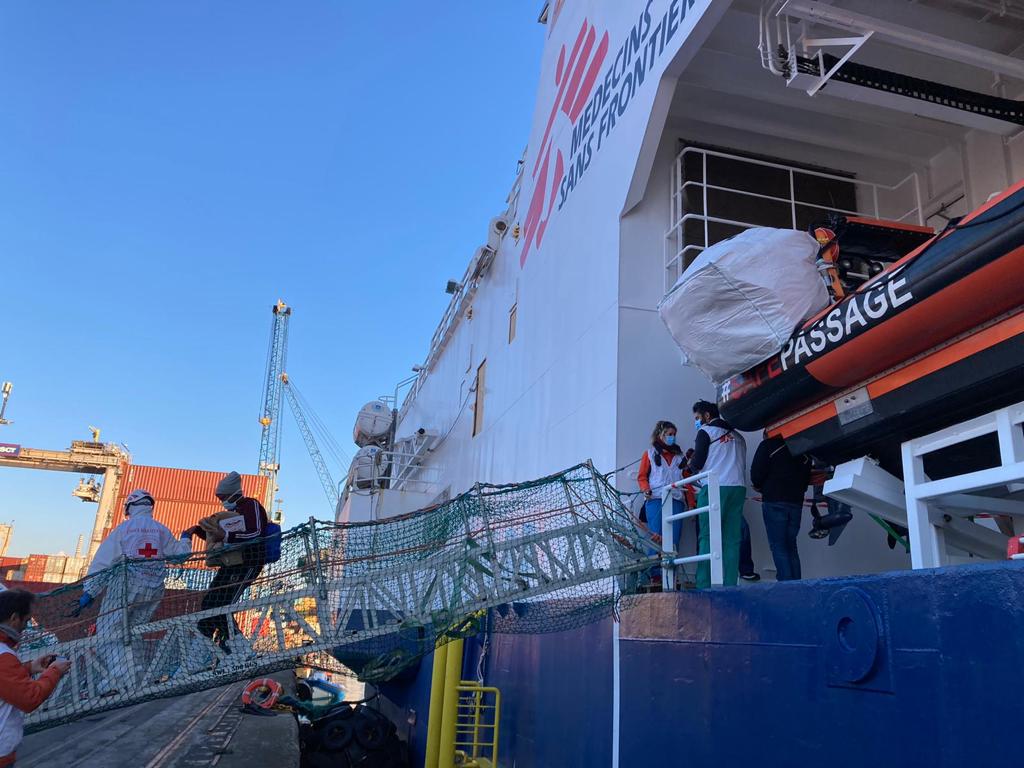 Migranti, minori trasferiti a La Spezia a Foggia