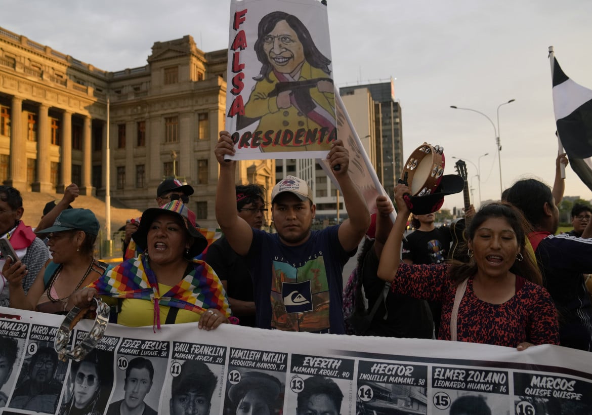 Perù, «il governo Boluarte non riuscirà mai ad avere legittimità sociale»