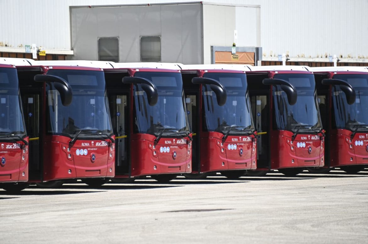 Industria italiana autobus, torna l’incubo chiusura