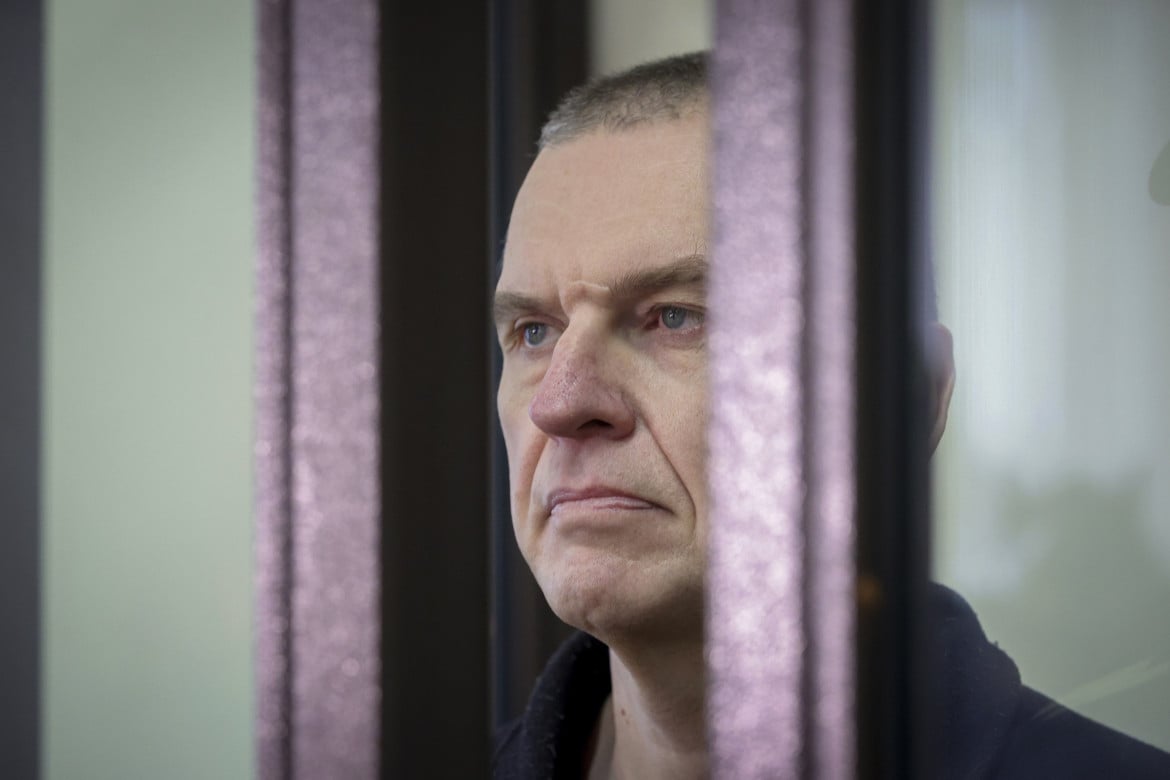 Bielorussia, 8 anni di carcere duro al giornalista dissidente Poczobut