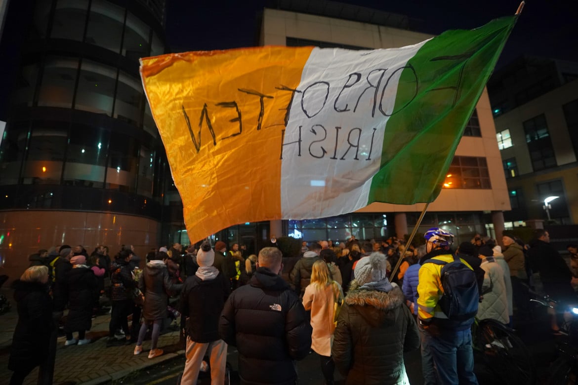Contro i rifugiati, l’estrema destra prende piede in Irlanda