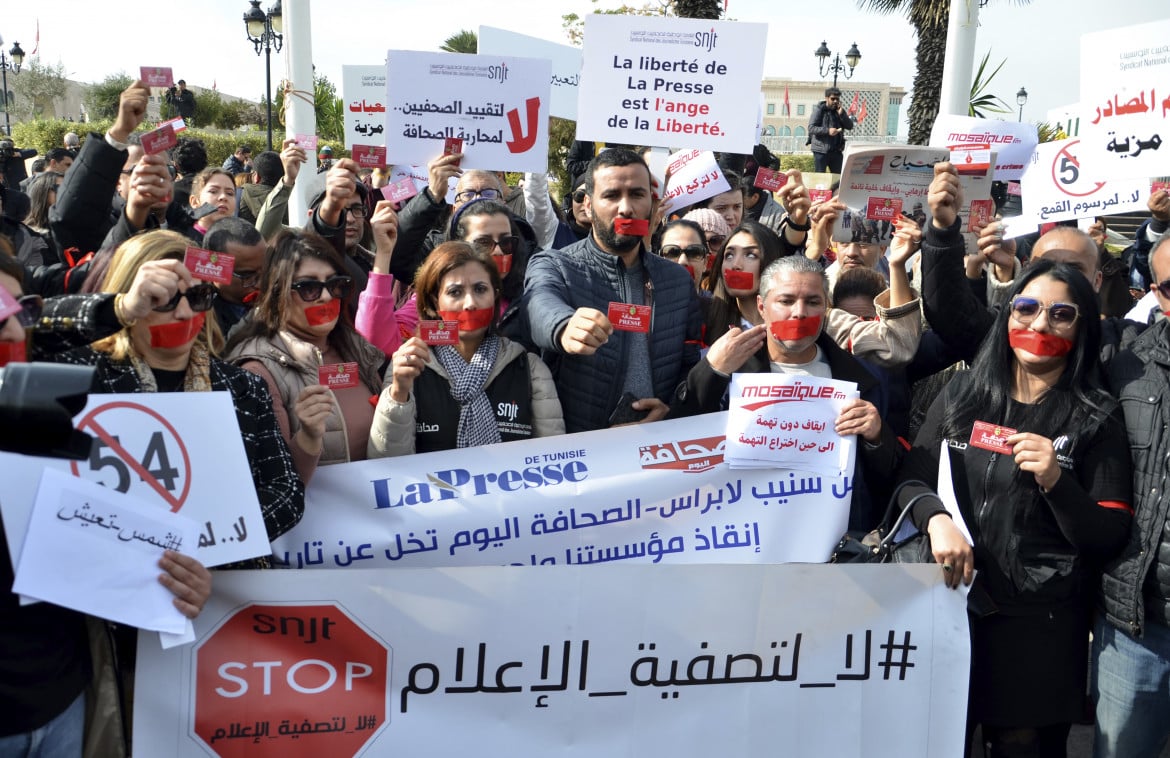 Politici e giornalisti in manette, Saied imbavaglia la Tunisia