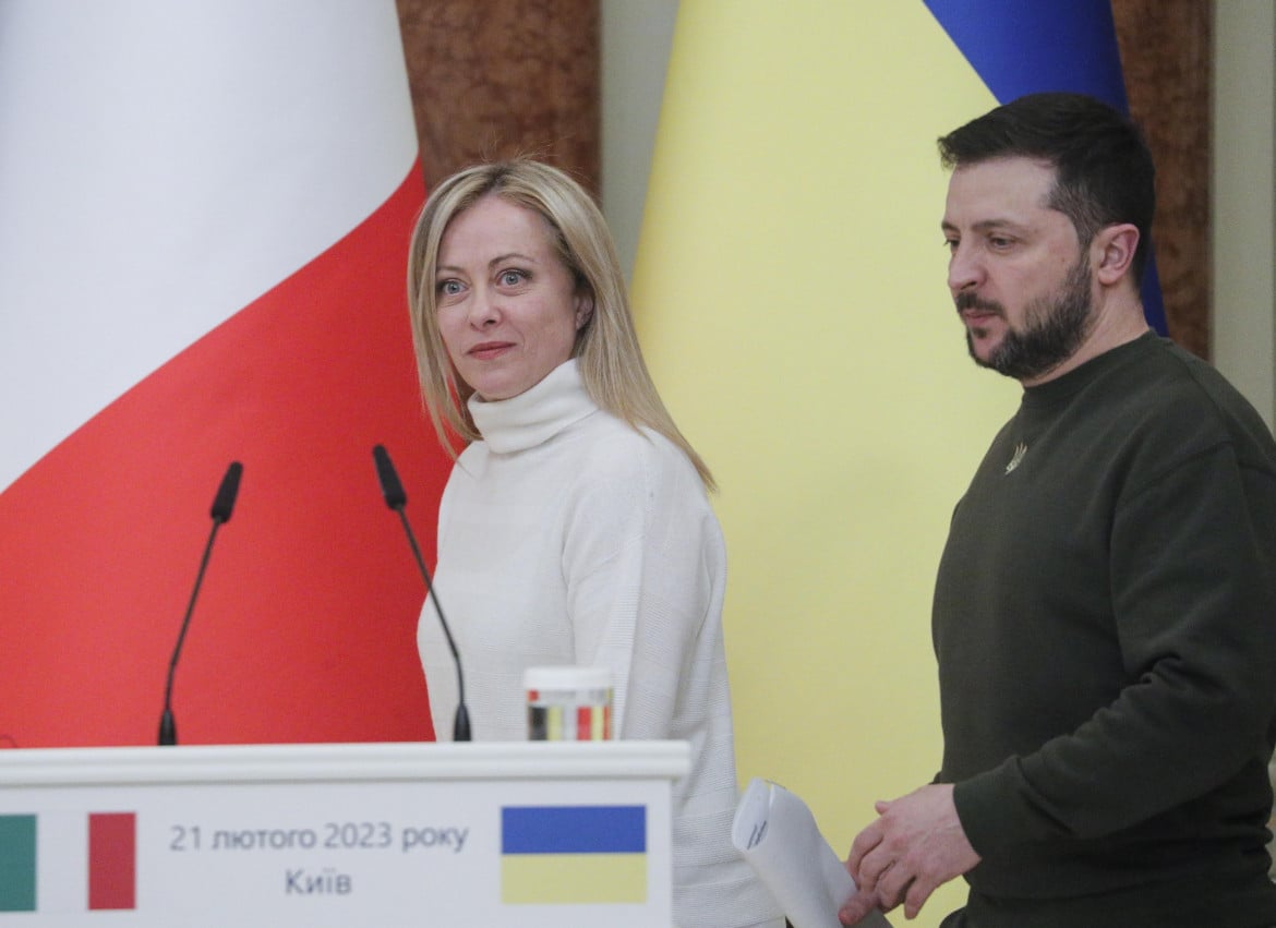 Meloni a Kiev tra patria e nazione: «Insieme a voi, fino alla vittoria»
