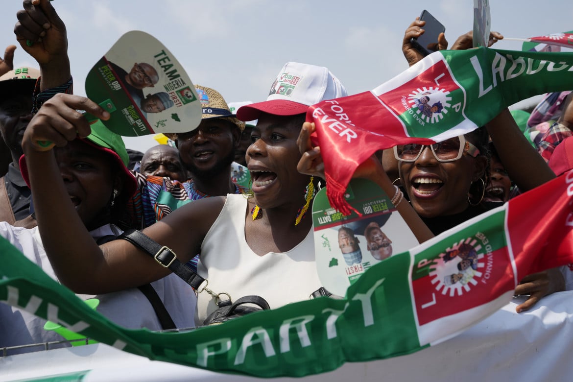 Nigeria, milioni di giovani votano Peter Obi