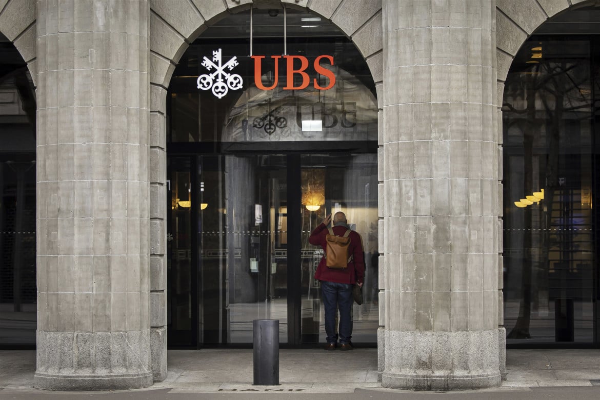 Nasce la Superbanca Ubs-Credit Suisse tra proteste e azioni legali