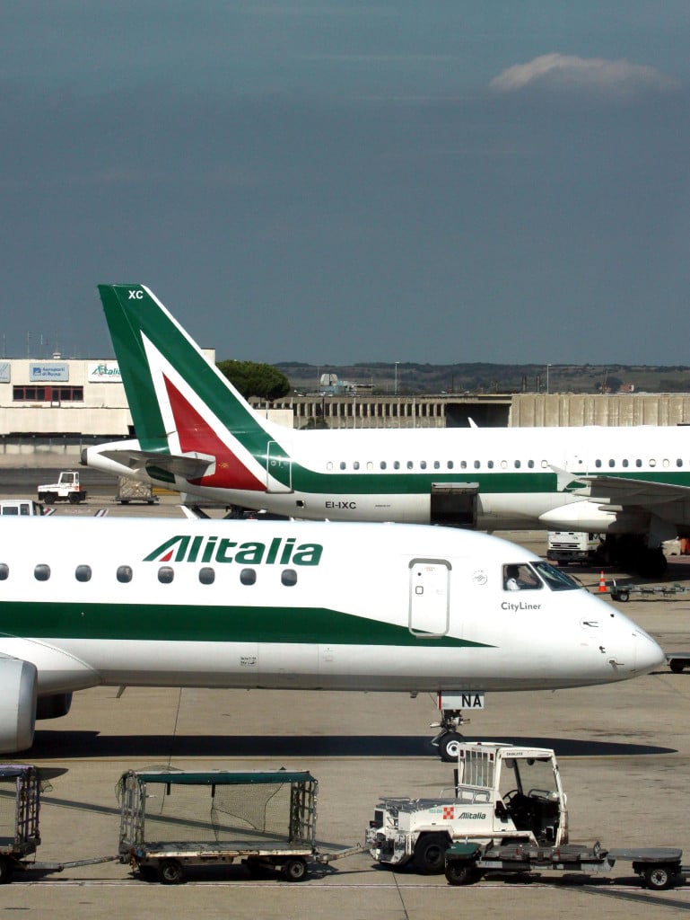 «Alitalia, fu aiuto di stato». E Giorgetti brinda per Ita