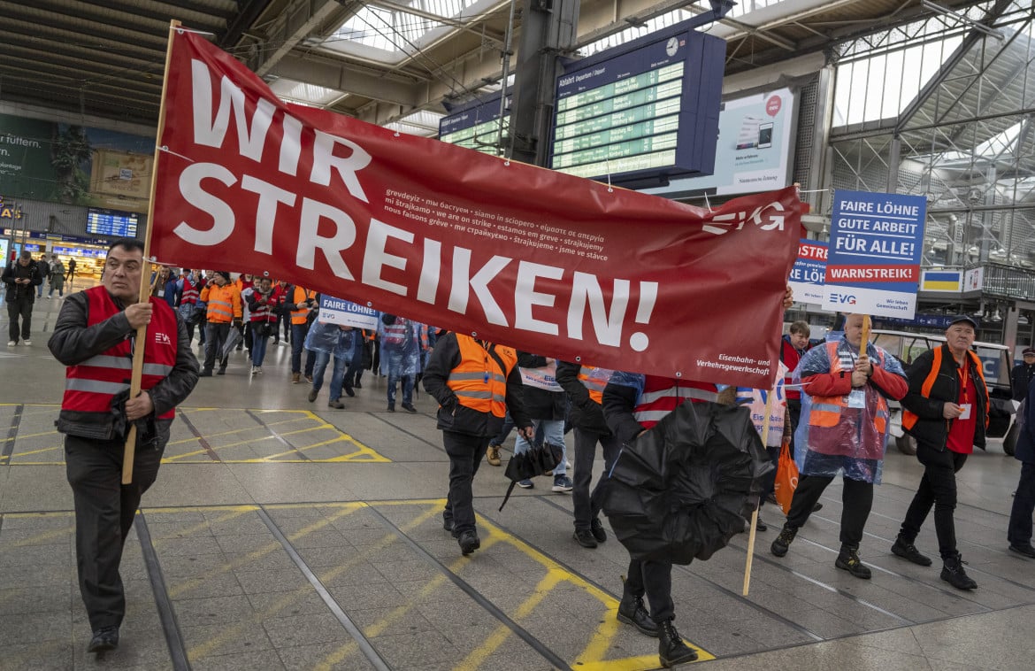 Trasporti fermi, in Germania torna il mega-sciopero