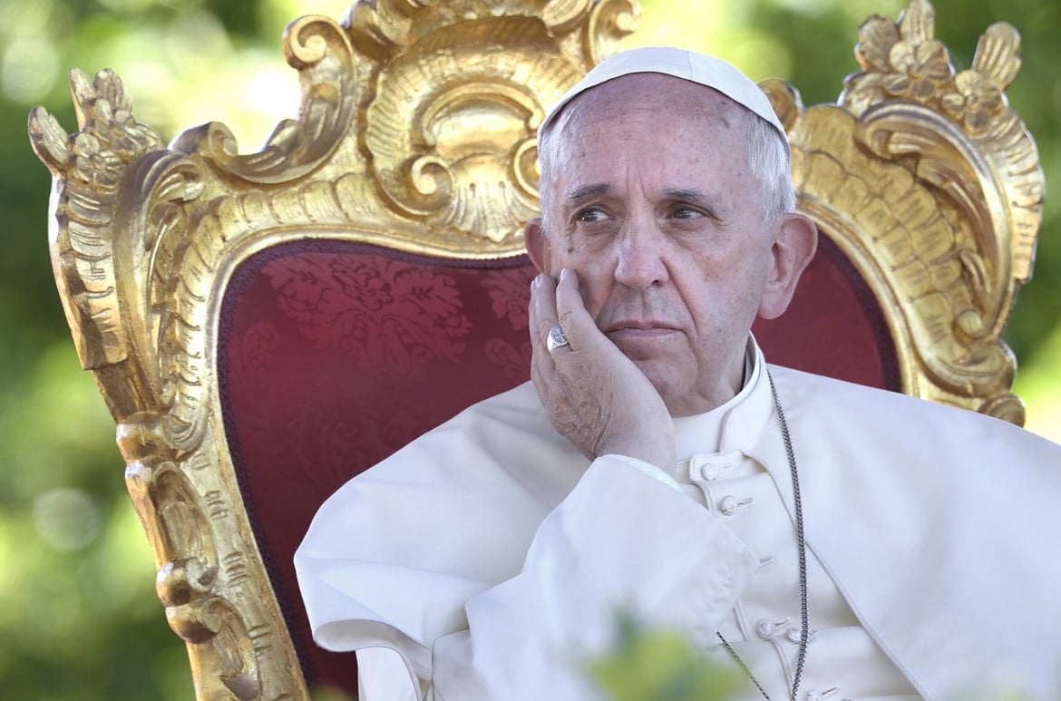 Bergoglio: «In Ucraina ci sono interessi imperiali, sia russi che di imperi di altre parti»