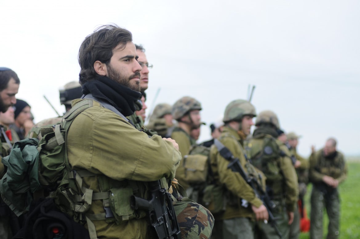 Le tensioni nell’Esercito costringono Netanyahu al passo indietro