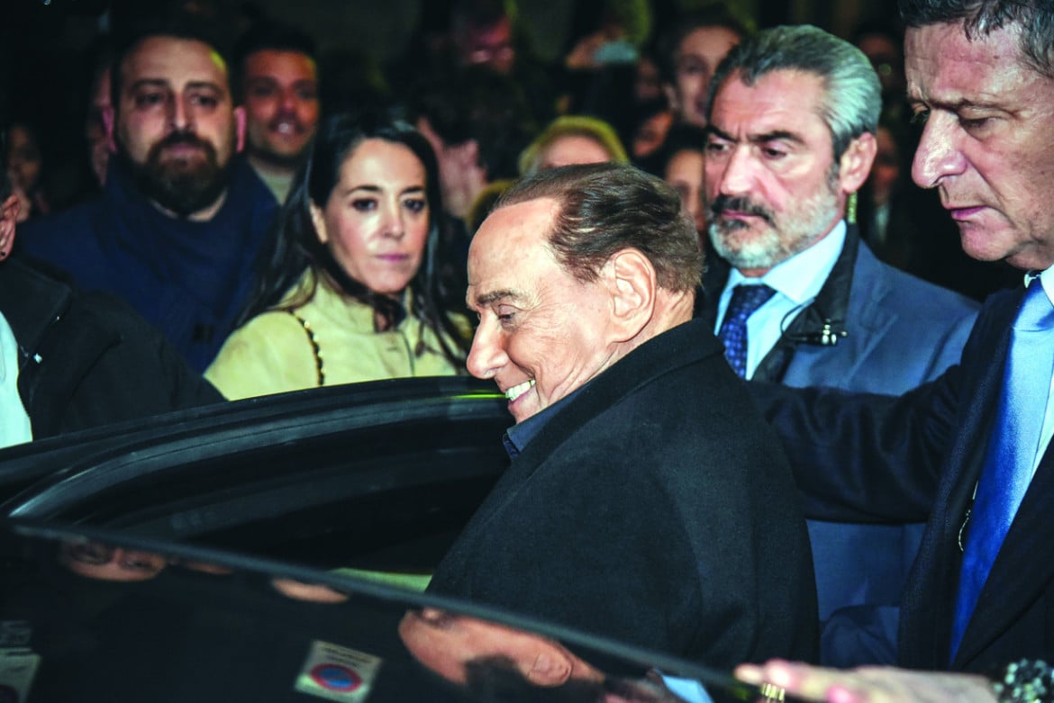 Berlusconi in terapia intensiva