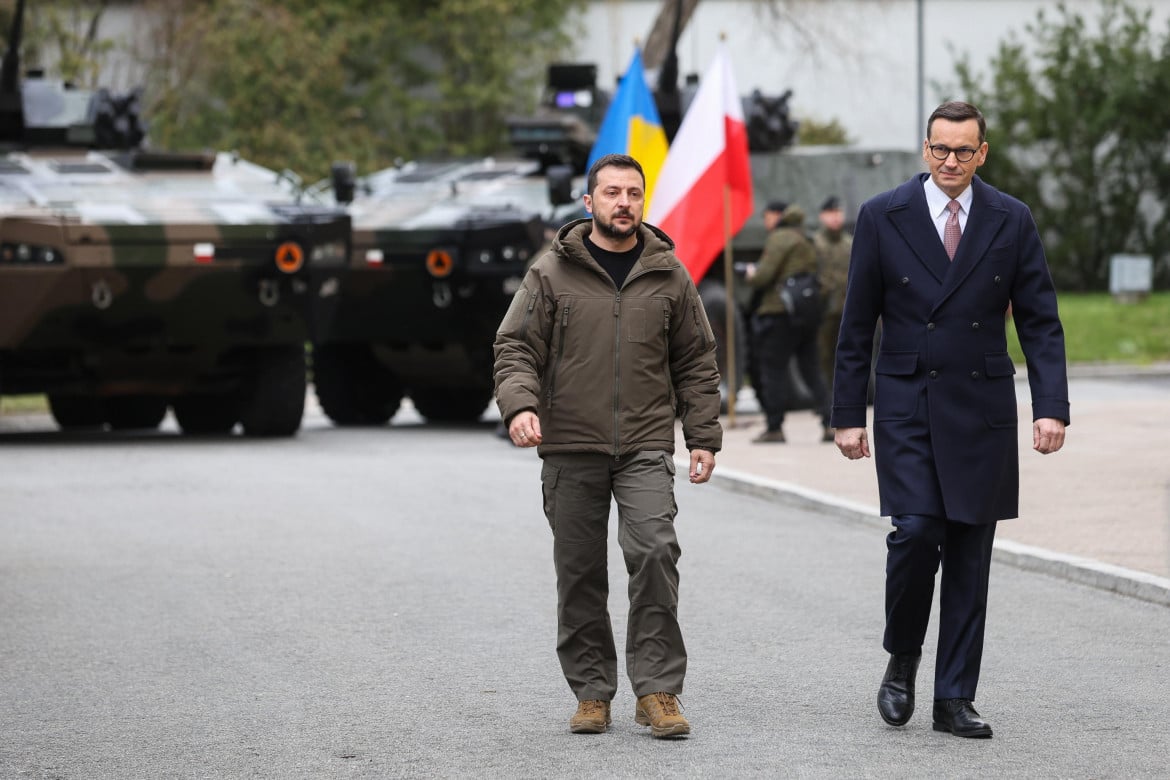 Zelensky scuote la Polonia che sogna già la ricostruzione