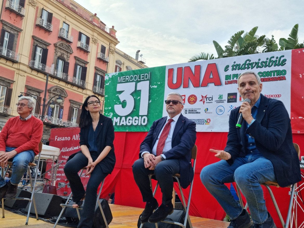 Napoli, Cgil in piazza: «L’autonomia differenziata un errore e un orrore»