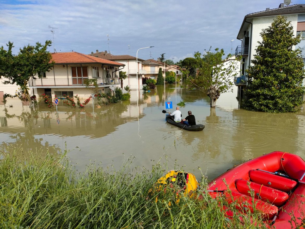 L’alluvione, prevista, mette in ginocchio  l’Emilia-Romagna
