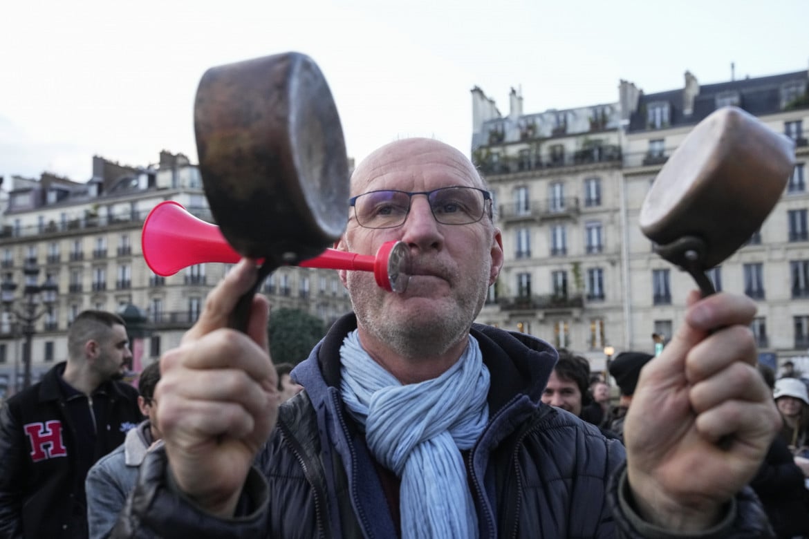 Il Consiglio Costituzionale boccia il referendum, la protesta francese va avanti