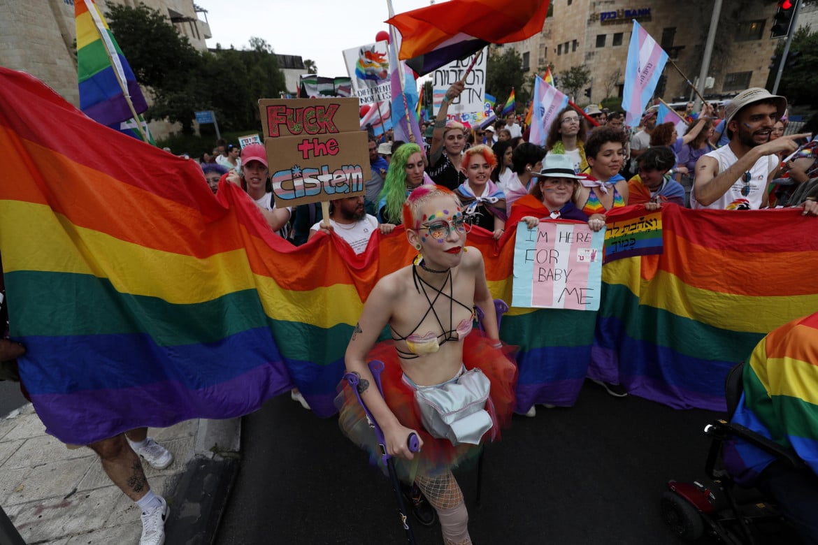 Parata Pride contro il governo Netanyahu e la destra omofoba