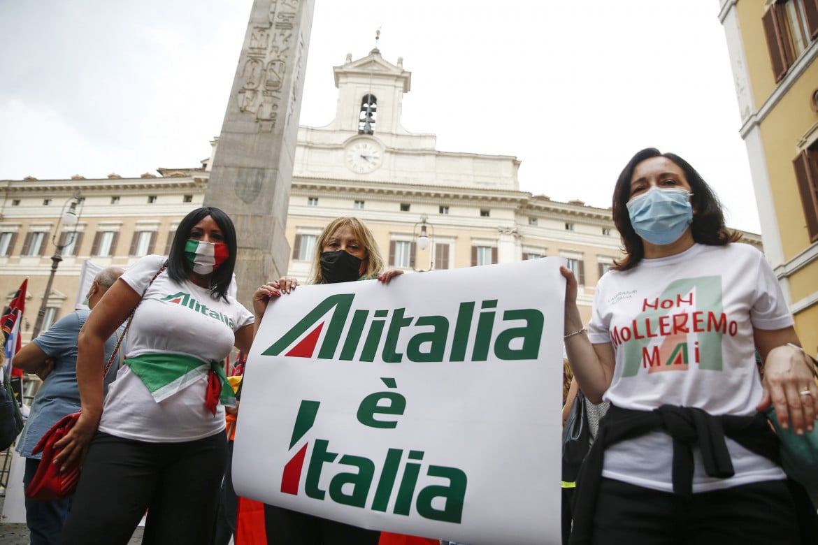 Ita è «ramo d’azienda» reintegrati i primi 77 lavoratori ex Alitalia