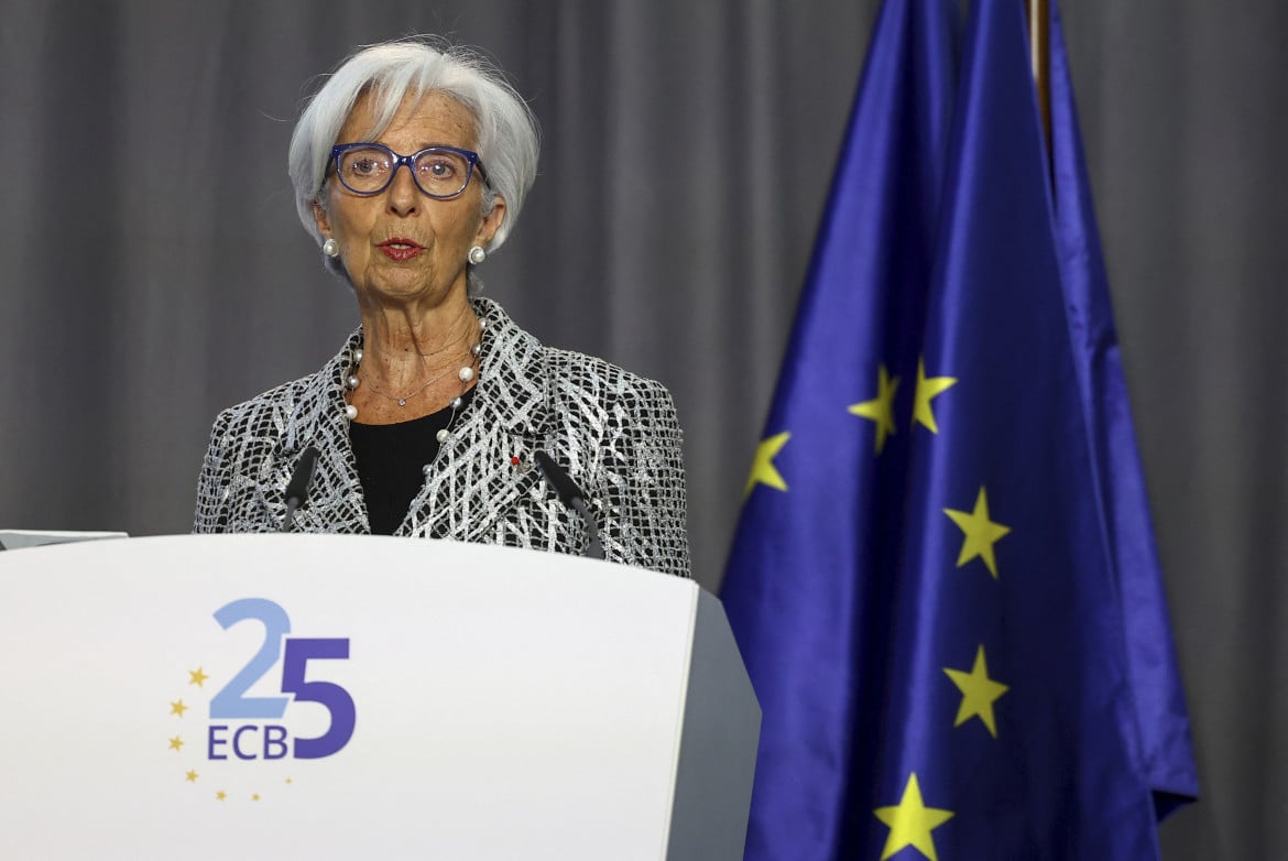La Bce rialza i tassi a luglio, panico nel governo Meloni
