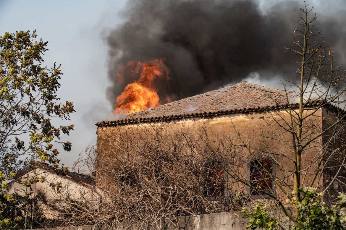 Nella Sicilia che brucia è tempo di autorganizzarsi