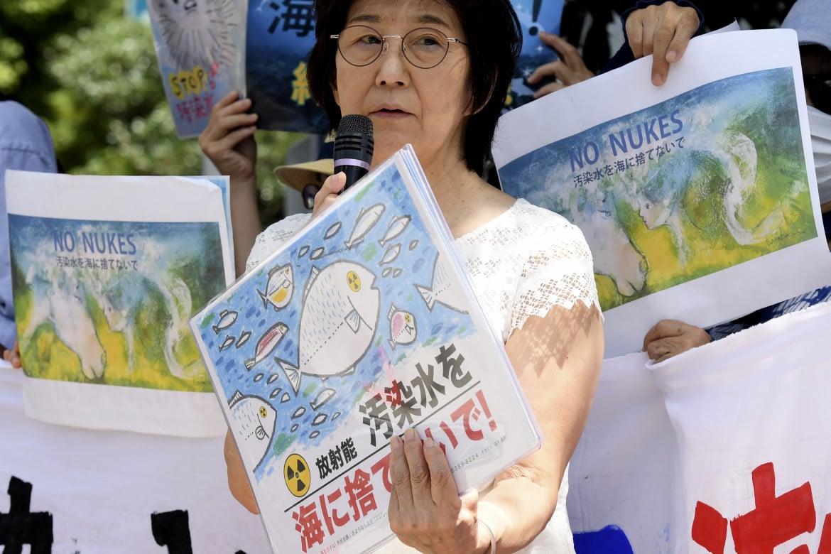Dai social alla politica, l’acqua di Fukushima avvelena la Cina
