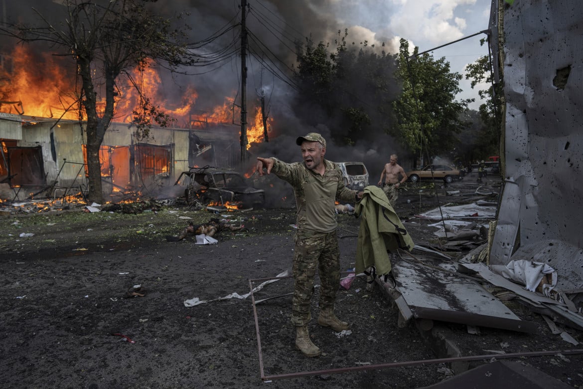 Missile russo sul mercato: 17 vittime nel Donetsk