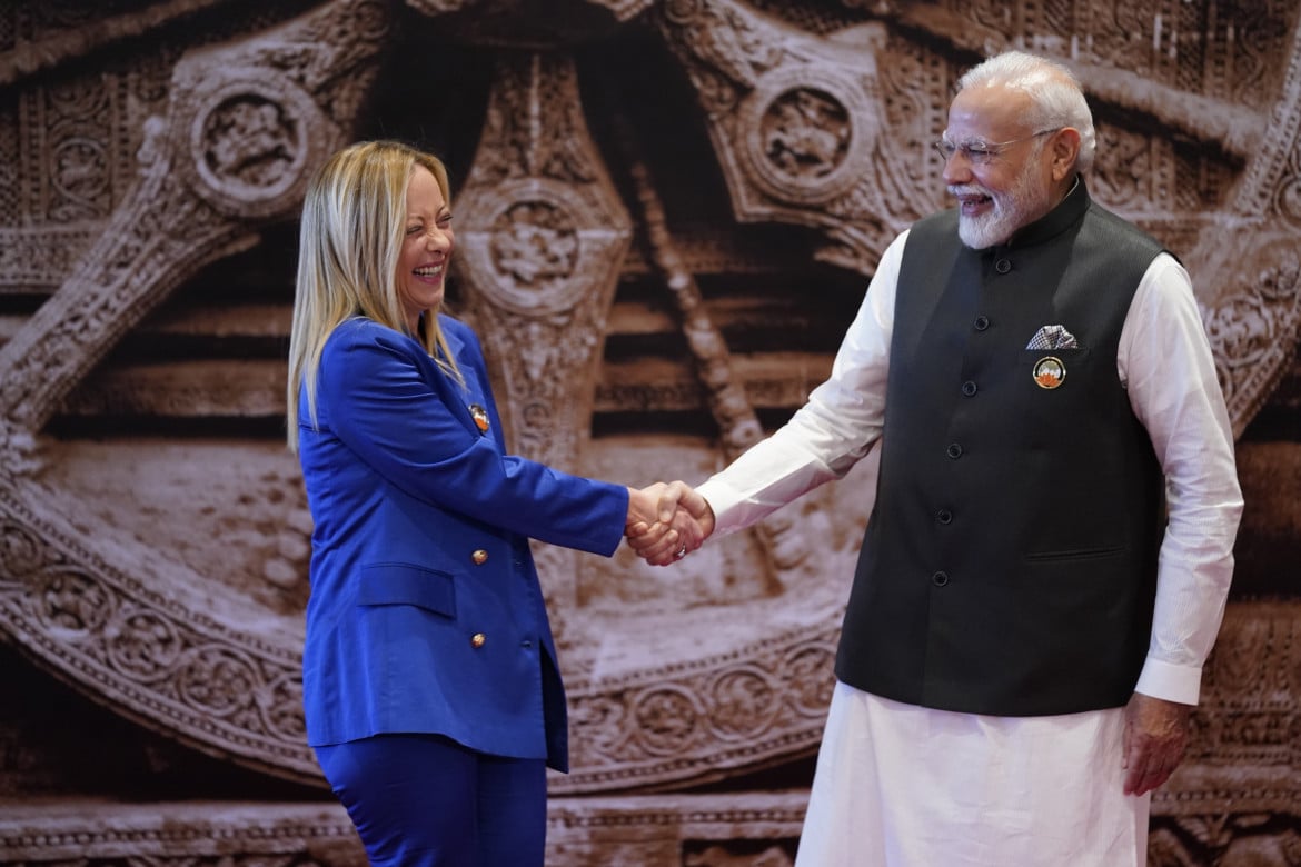 Giorgia Meloni e Narendra Modi al G20 di Nuova Delhi foto di Evan Vucci/Ap