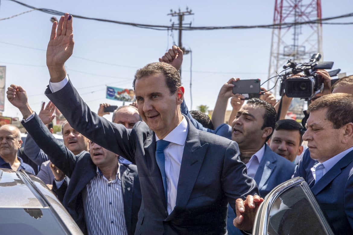 Bashar Assad è in crisi, Pechino gli tende una mano