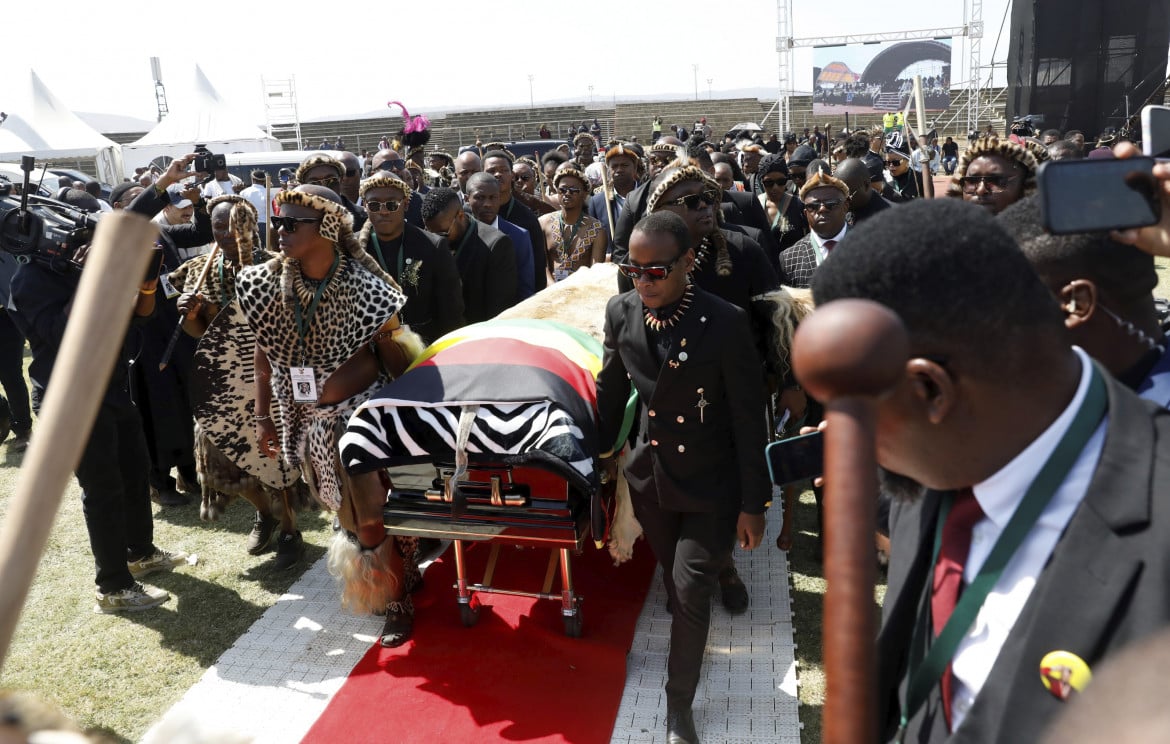 L’addio di Stato a Buthelezi, rivale di Mandela
