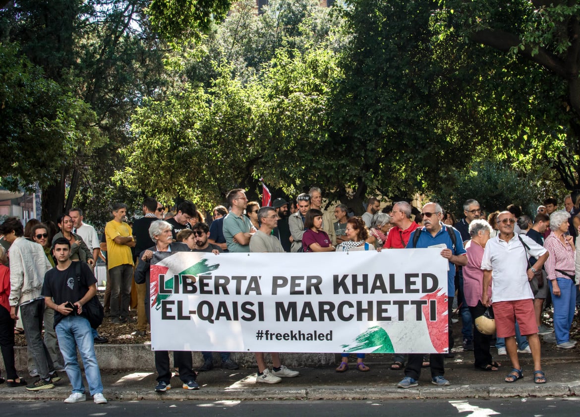 Migliaia in piazza: «La libertà di Khaled riguarda tutti noi»
