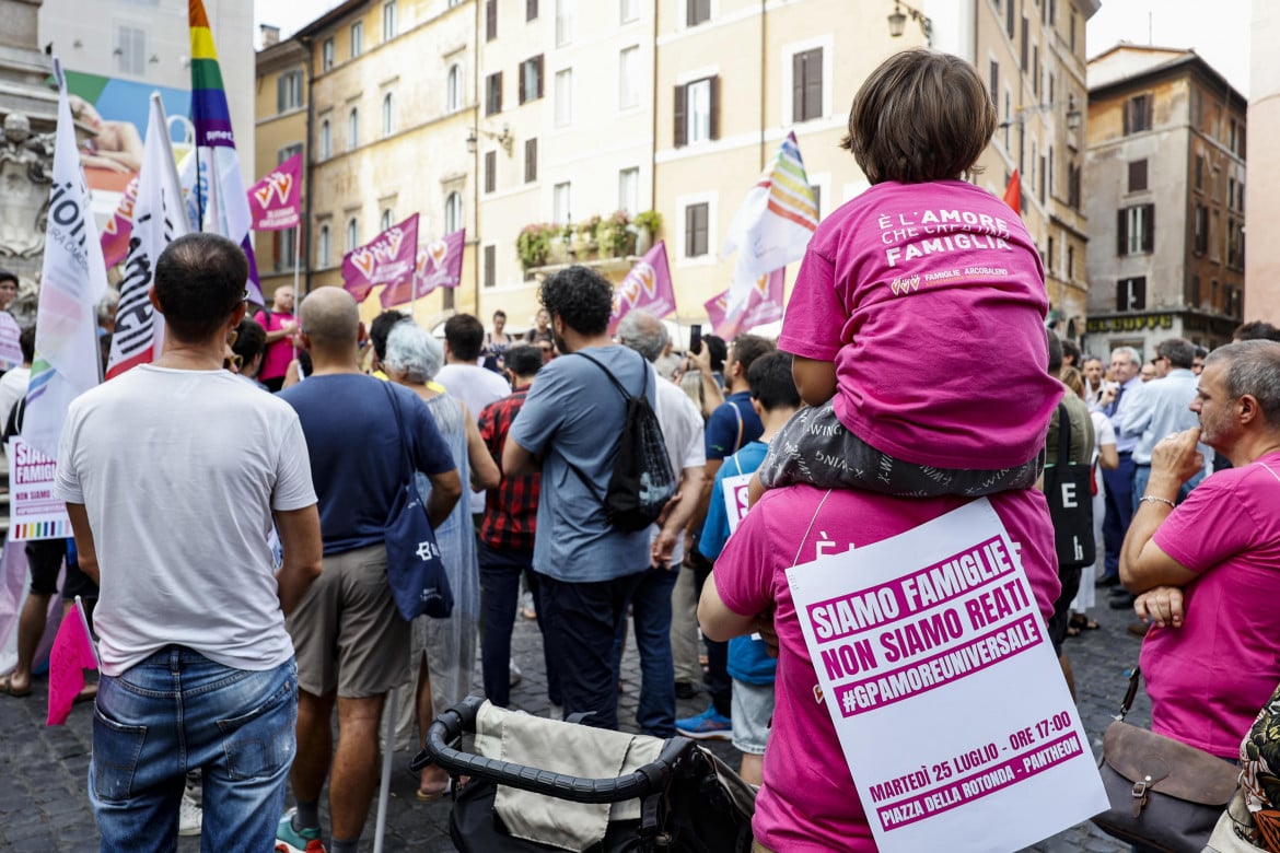 Figli di due mamme, i pm di Padova: «Intervenga la Consulta»
