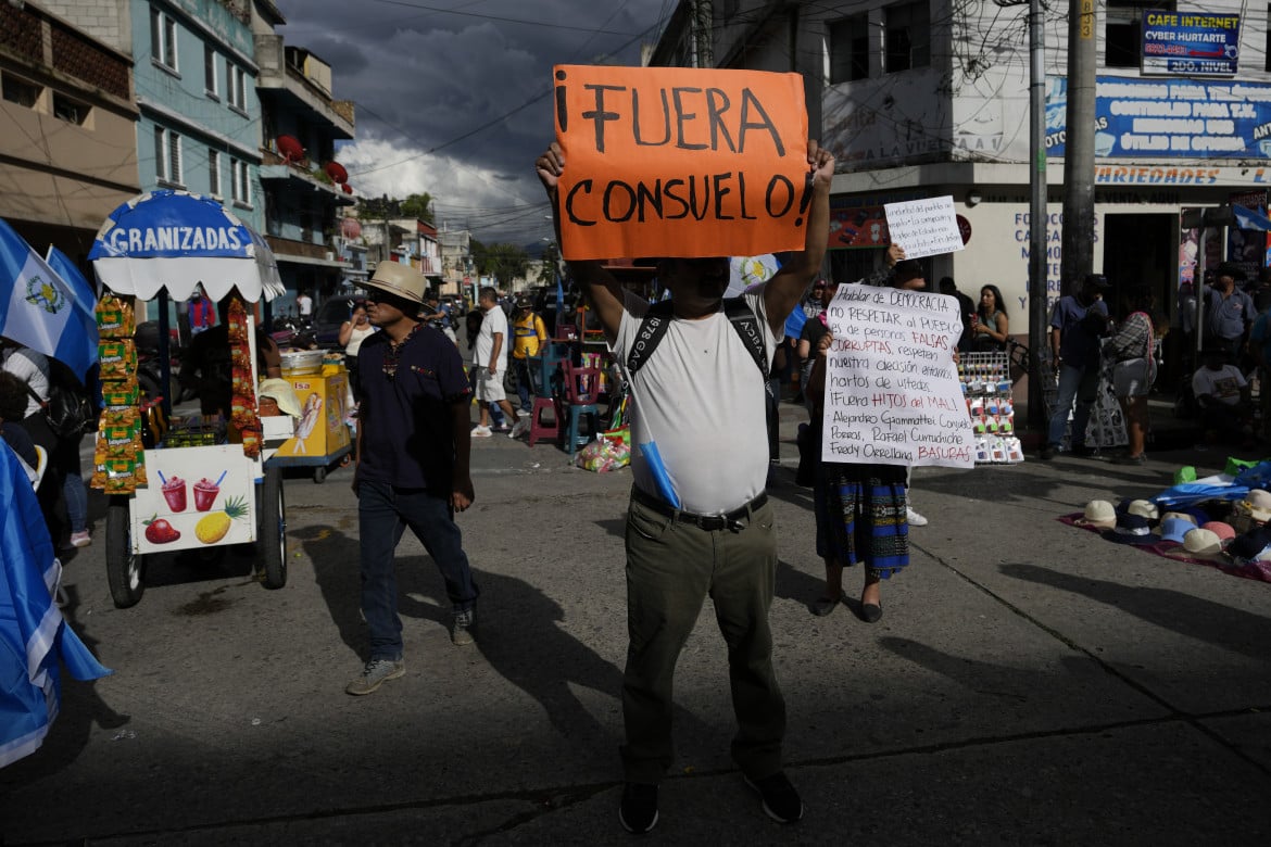 Vittoria di Arévalo in bilico, sciopero a oltranza in Guatemala