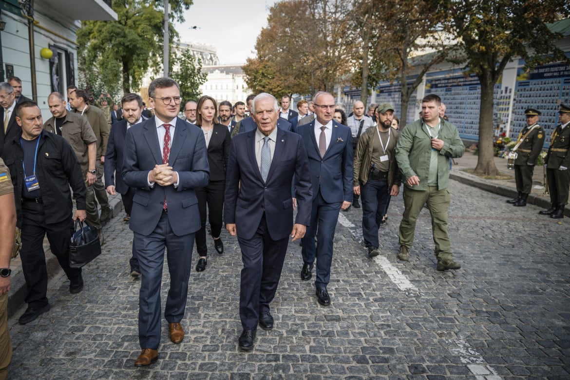 I ministri degli esteri Ue in visita da Zelensky