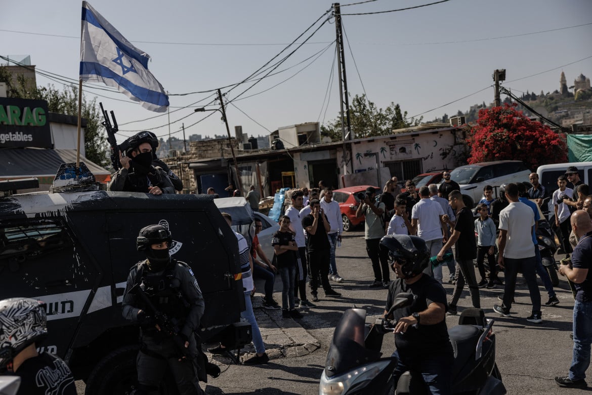 Forze di sicurezza israeliane a Ras-al-Amud, a Gerusalemme est foto di Dan Kitwood /Getty Images