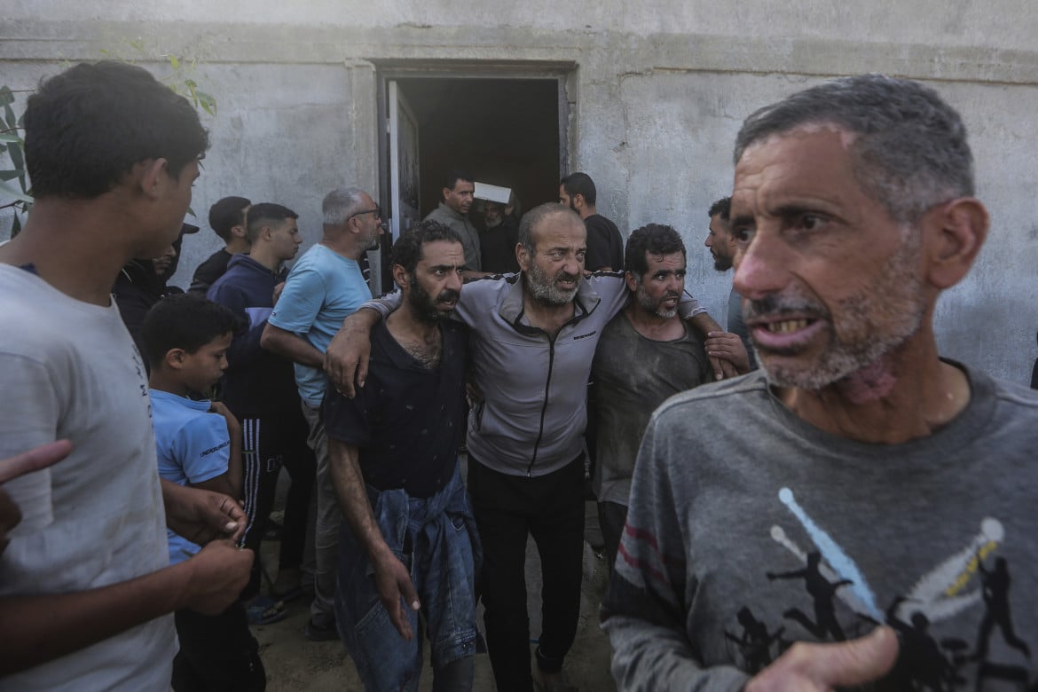 Picchiati e affamati, il racconto dei lavoratori rispediti a Gaza