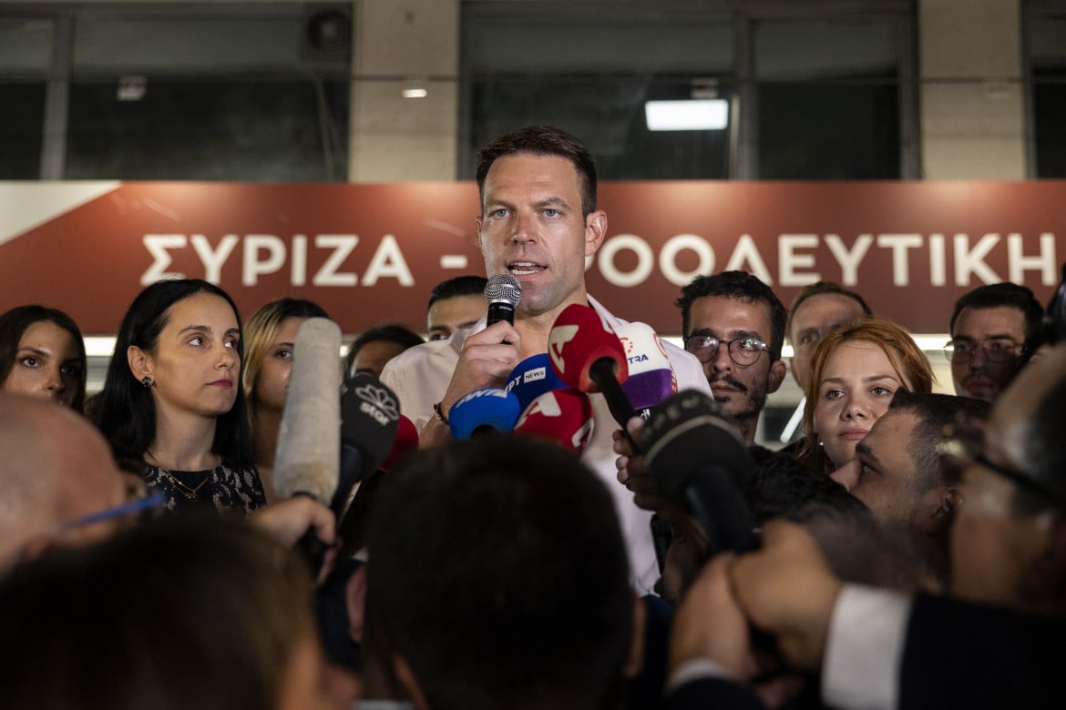 Syriza lacerata, c’è aria di scissione. Il marziano Kasselakis prende tempo