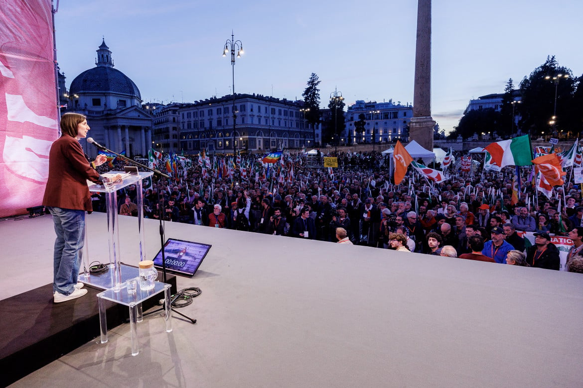 La manifestazione del Pd in Piazza del Popolo a Roma foto LaPresse