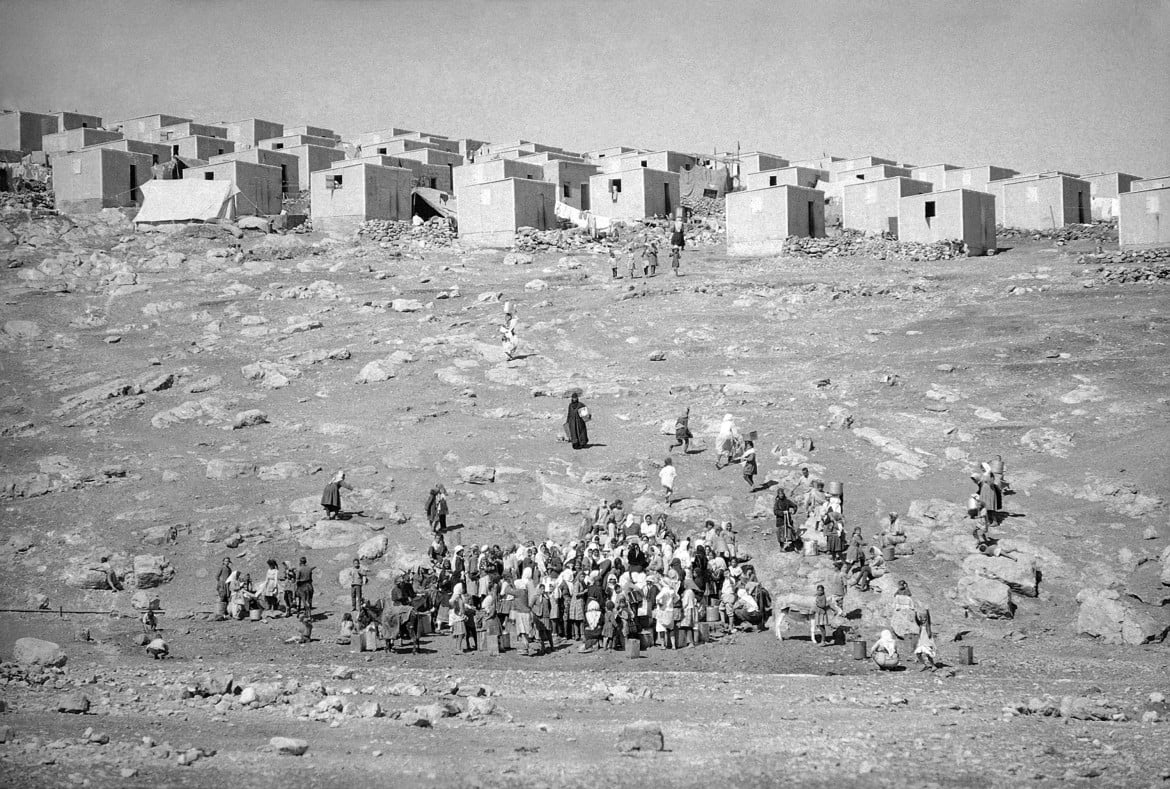 1970, il campo profughi di Bekaa in Giordania, nei pressi di Amman, nato nel 1948 e ampliato nel 1967 Ap