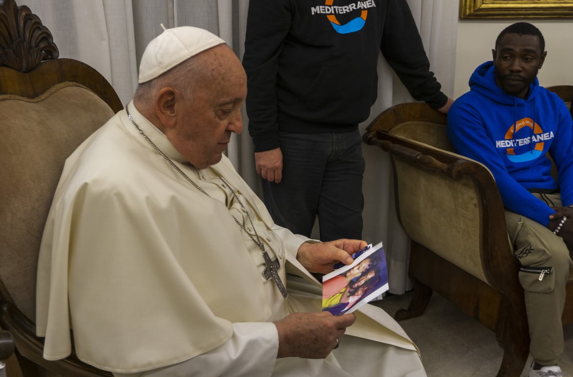 Il papa riceve Pato: «Ho pianto per quella foto nel deserto»