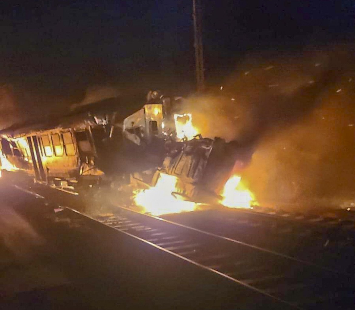 L'incidente ferroviario a Corigliano Rossano, vicino Cosenza foto Ansa