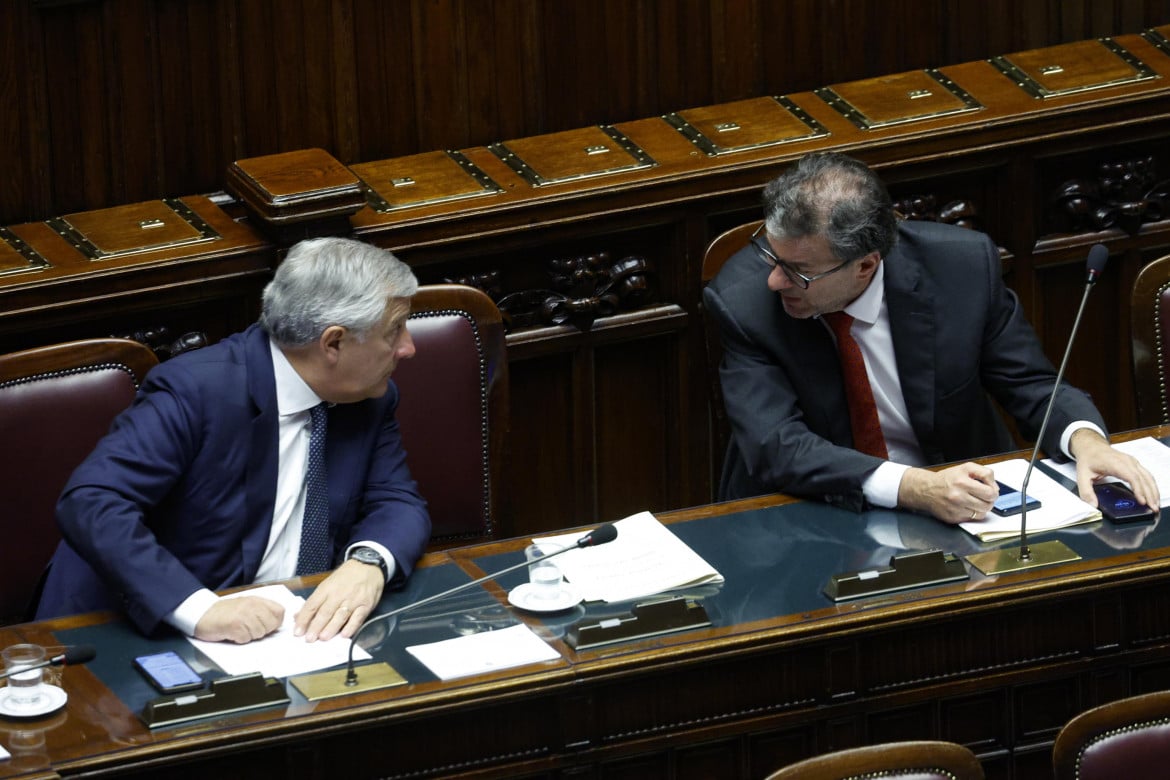 Scontro Giorgetti e Tajani: Superbonus, quanti guai