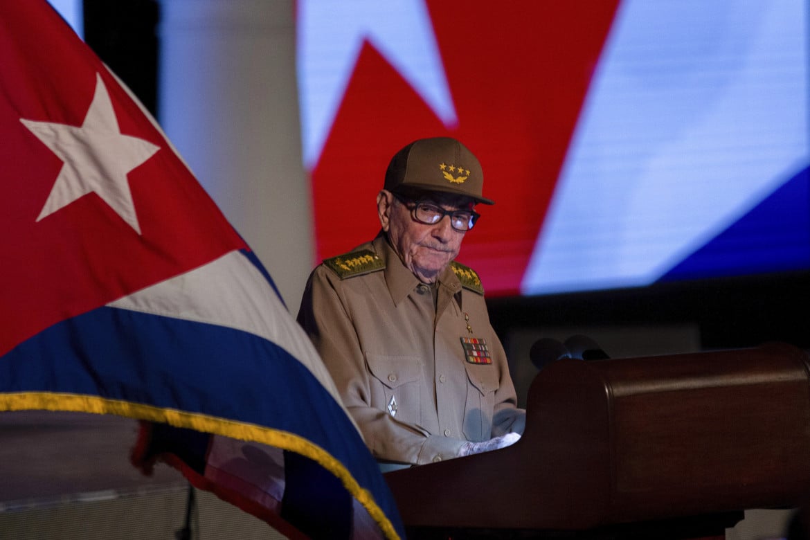 Cuba, per il pacchetto anticrisi anche Castro torna sul palco