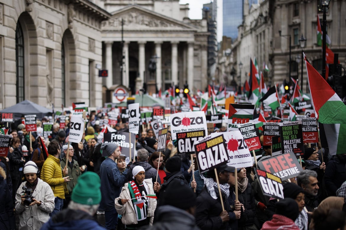 Londra, marcia per la Palestina del 9 dicembre Epa/Tolga Akmen