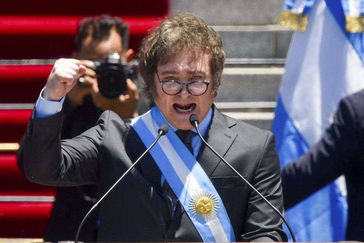 Argentina, governo brutale verso i nemici: «Complici, mafiosi e corrotti»