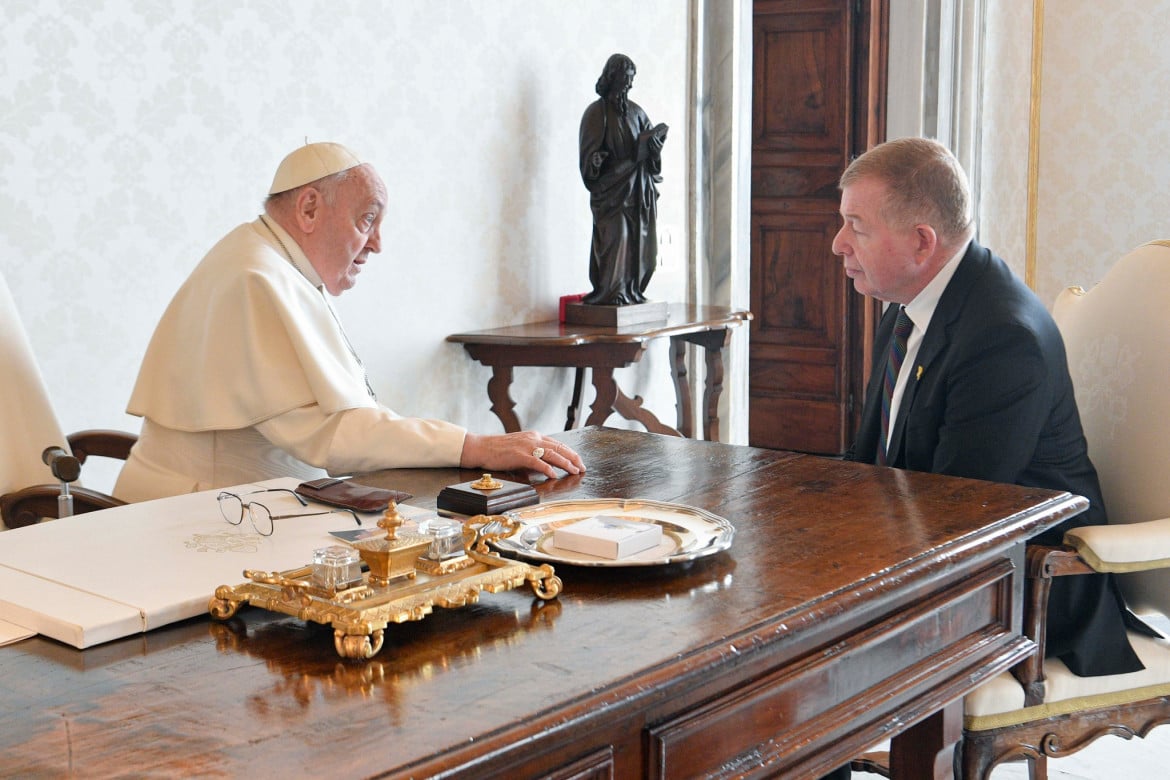 L’ambasciatore Raphael Schutz a colloquio con Bergoglio il 2 febbraio