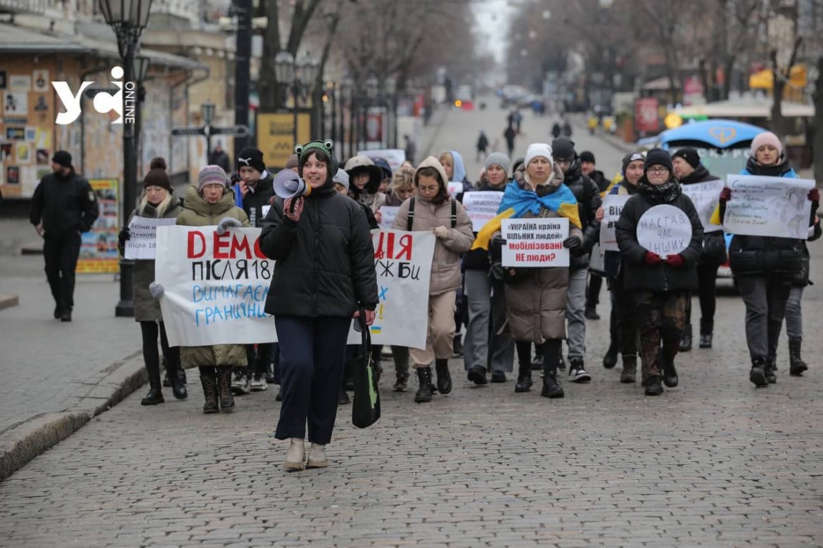 Odessa, manifestazione delle "Mogli e madri dei soldati»