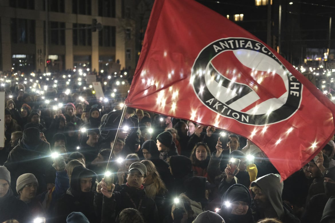 Antifa pronti a costituirsi, «ma solo in Germania»