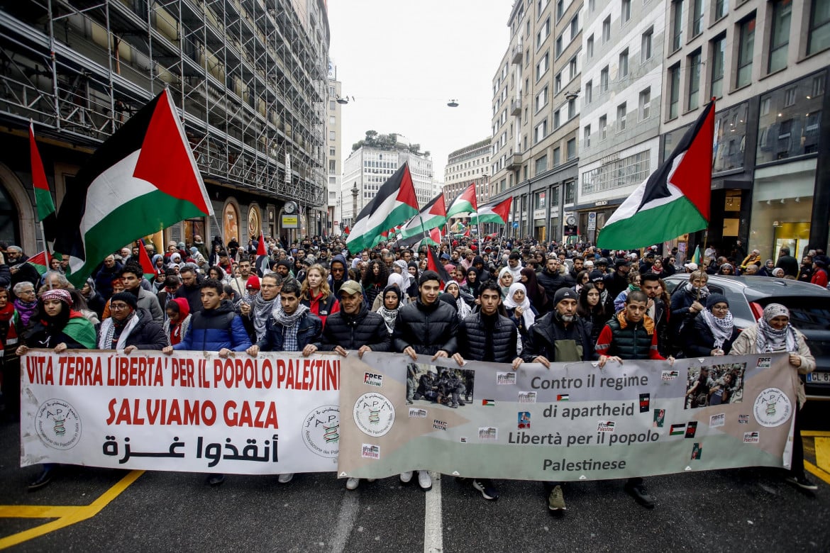 Cortei per Gaza a Roma, Milano e Torino