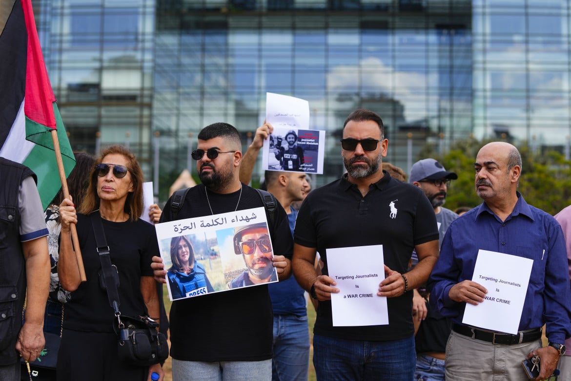 Ottobre 2023, la protesta dei giornalisti libanesi per l’uccisione di Issam Abdallah Ap/Hassan Ammar