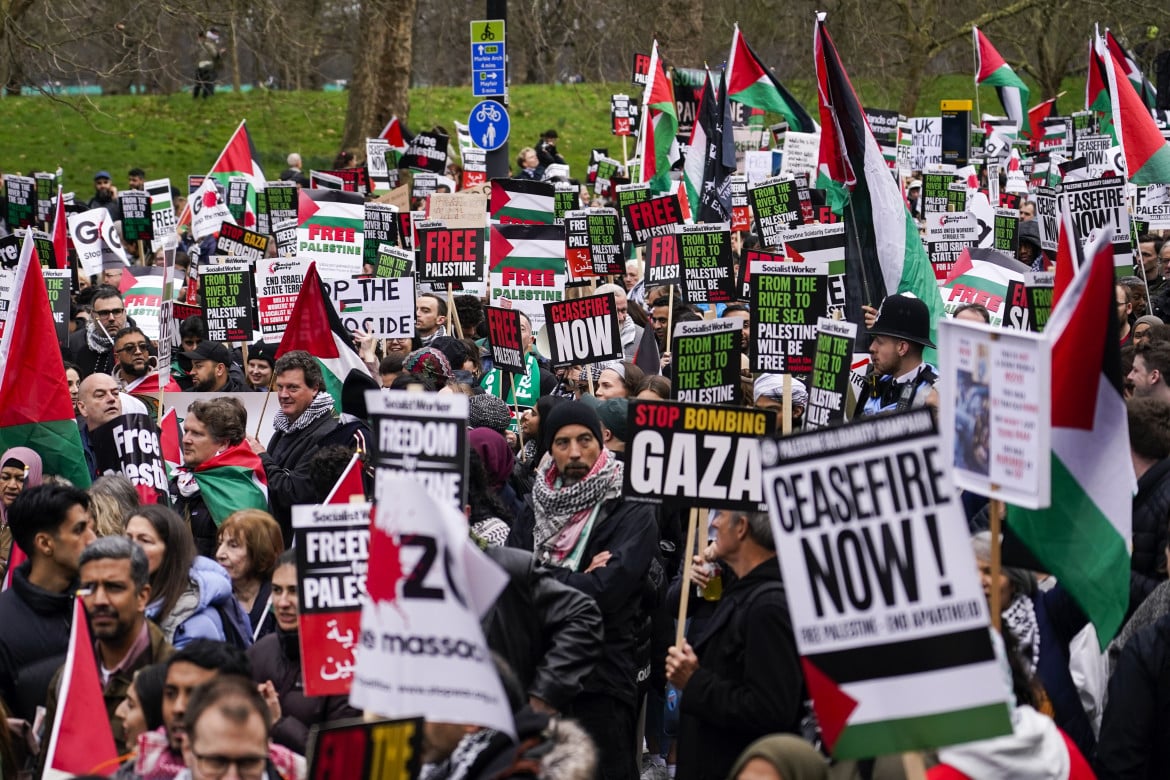 Protesta in solidarietà con la Palestina a Londra